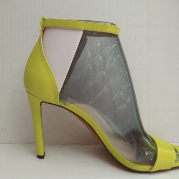Vince Camuto Lauralie Yellow Heels - Picture 5 of 6